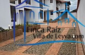 zona parqueo